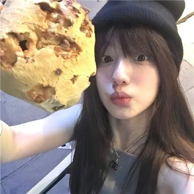 老妇与鸽子
